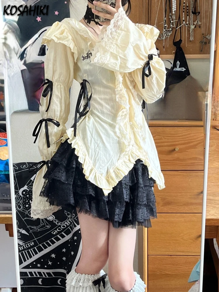 Женская плиссированная блузка с длинным рукавом квадратным вырезом и оборками