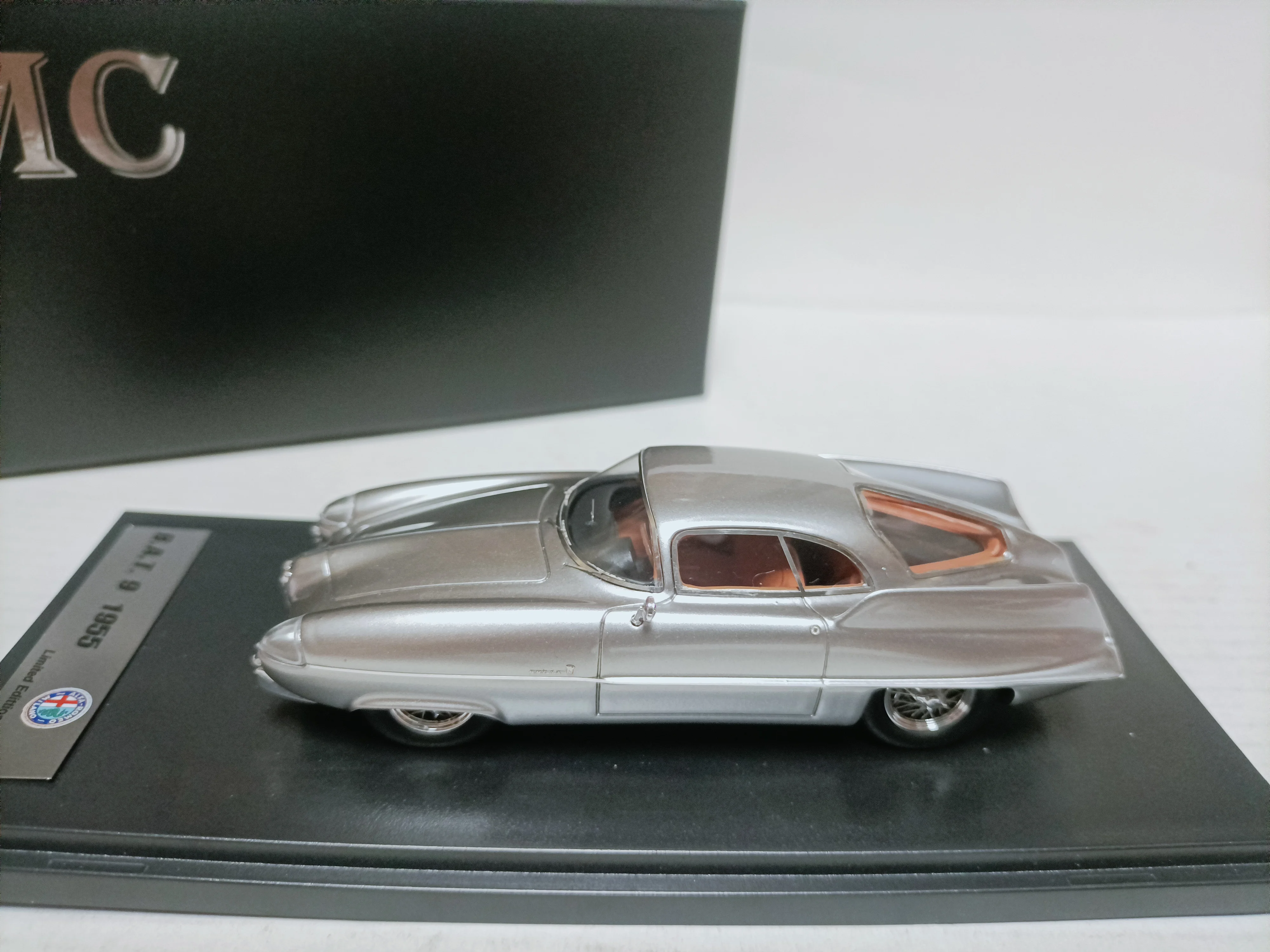 Фото Модель концепт-кара PMC 1:43 Α Coefficient Romeo Bat, Alfa BAT 9 Bertone 1955, серебристая №3