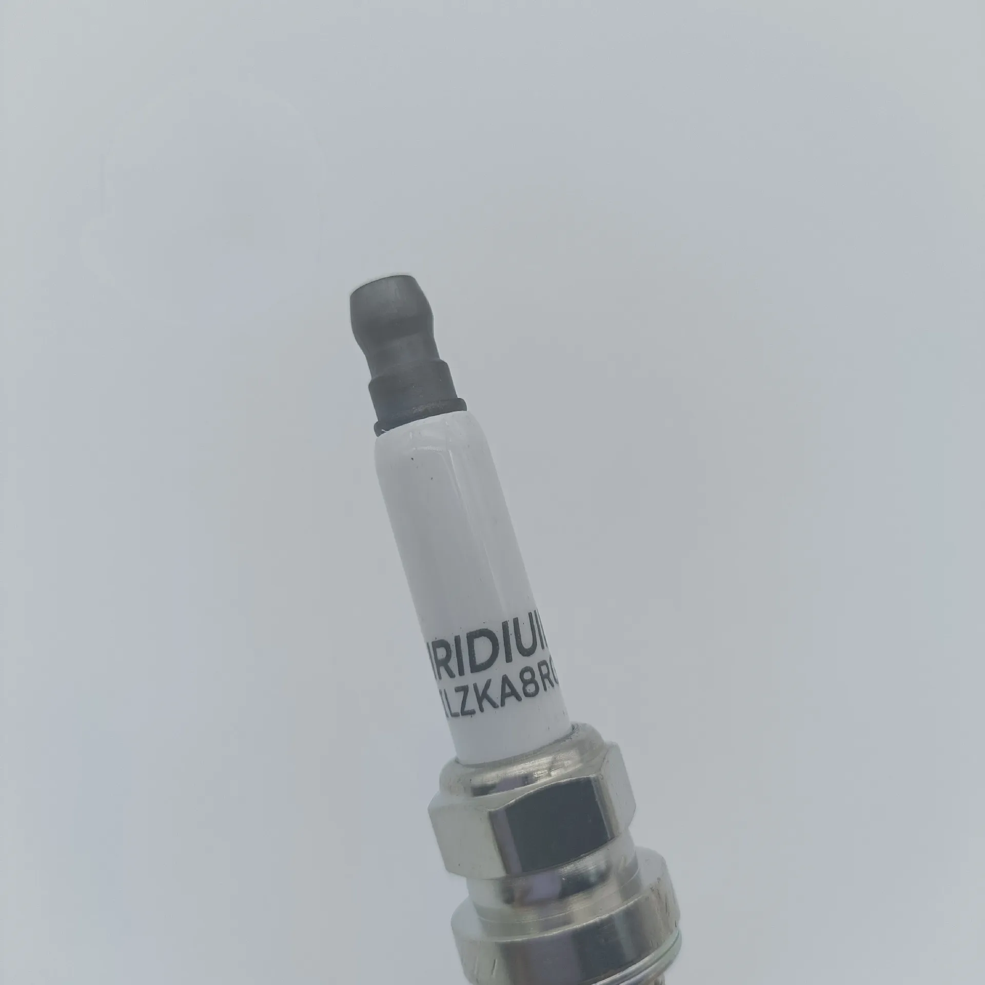 

4Pcs Iridium Platinum Spark Plug New OE: ILZKAR8G8 94387 for MAXUS G10 for MG (SAIC) GS for ROEWE (SAIC) 950 RX5