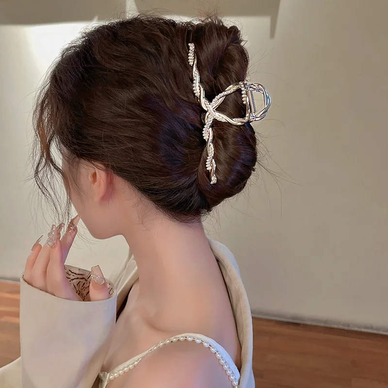 

FANYIN Metal Geometry Hair Clip for Women Pearl Zircon Shark Clip Fashion Hair Accessories