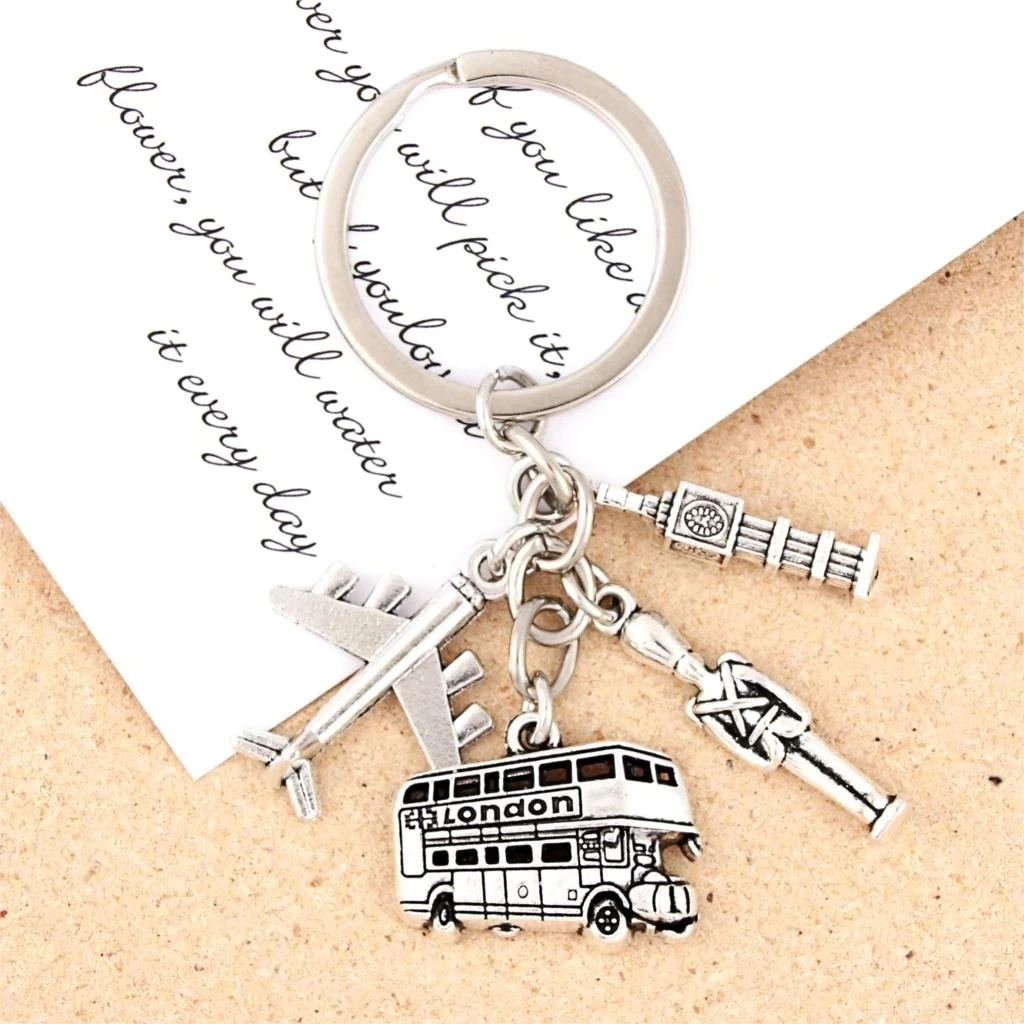 

Hot Sale Uk London Bus Clock Tower Soldier Aircraft Accessories Keychain Alloy Key Ring Gift