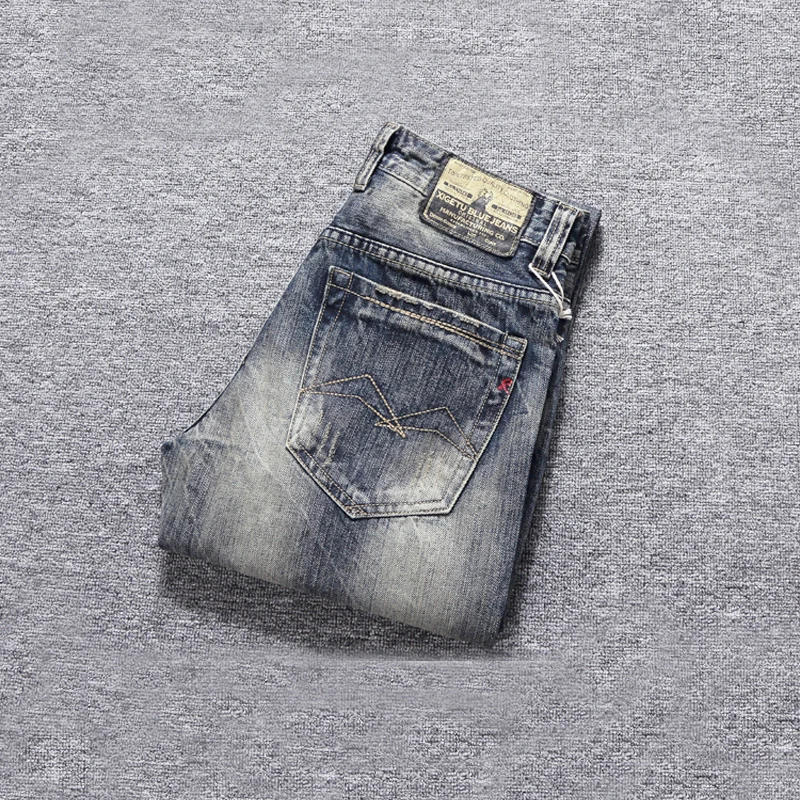 Рисунок 2 - Джинсы мужские рваные в стиле ретро