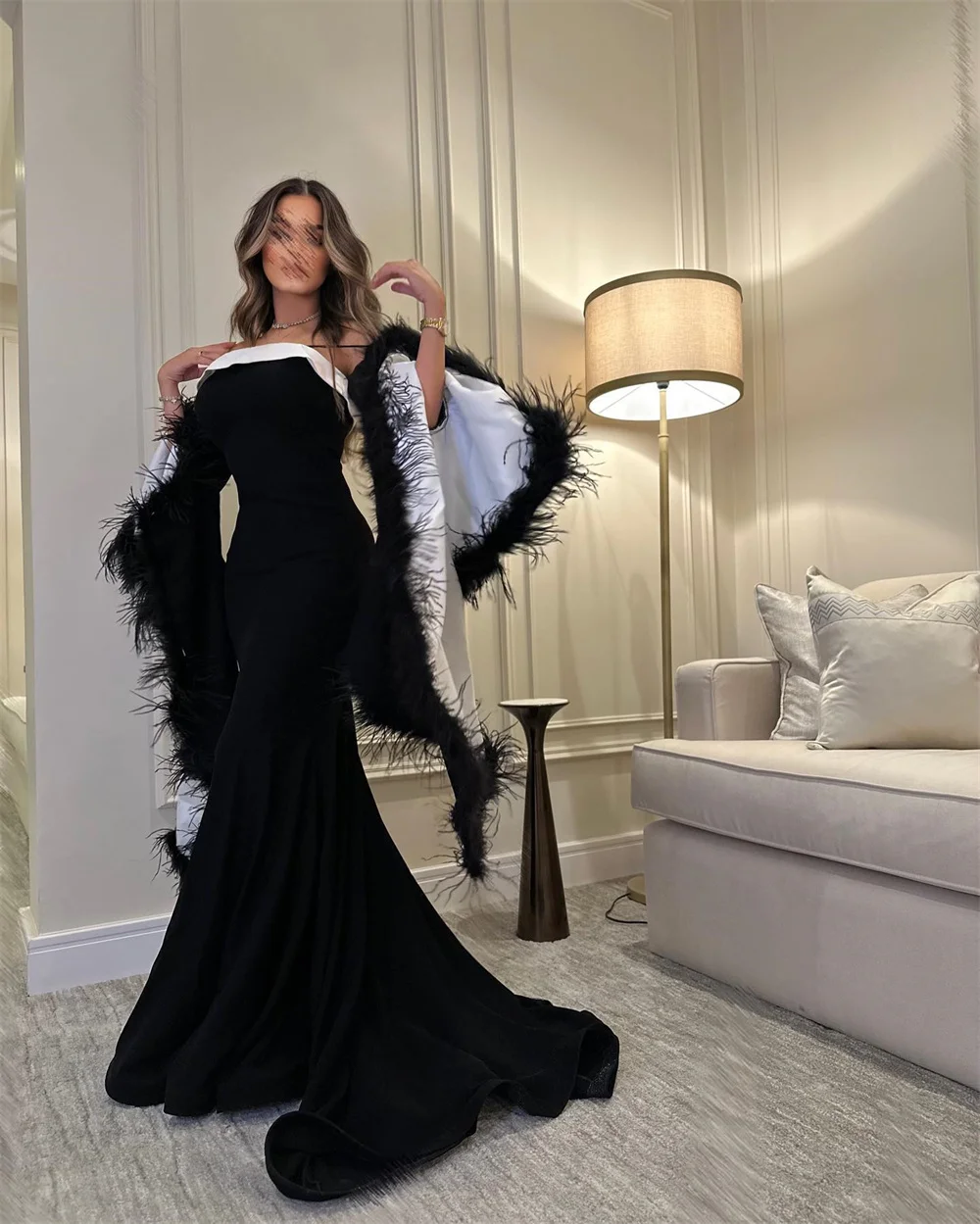 

FLORINE TULIRAIN Black Elegant Strapless Full Sleeve Feathers Mermaid Long Evening Dress Floor Length Sweep Train Prom Gown New