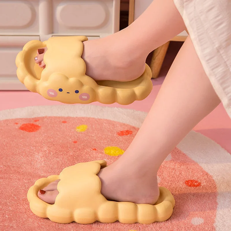 Cloud Women's Sandals Cute Smiley Face Slides Fashion Flat Beach Slippers Woman Slipper Summer New 2023 Home Indoor House White
