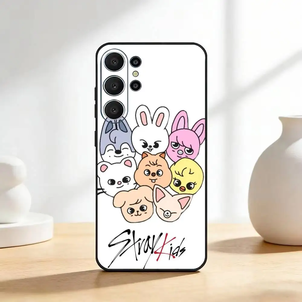 Фото Чехол для телефона S-Stray-Kids Skzoos Kpop Gift для Samsung S25, S24, S21, S22, S23, S30, Ultra, S20, Plus, Fe, Lite, Note, 10, черный. №4