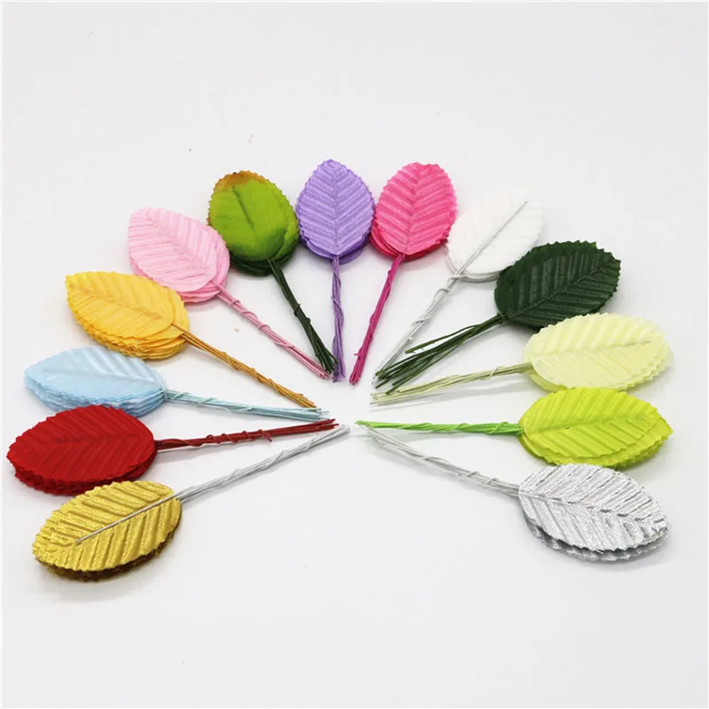 200pcs DIY Artifical leaf Christmas Plant Rose leaves Creative handcraft supply Xmas Wedding Wreath Gift packaging Home Decor