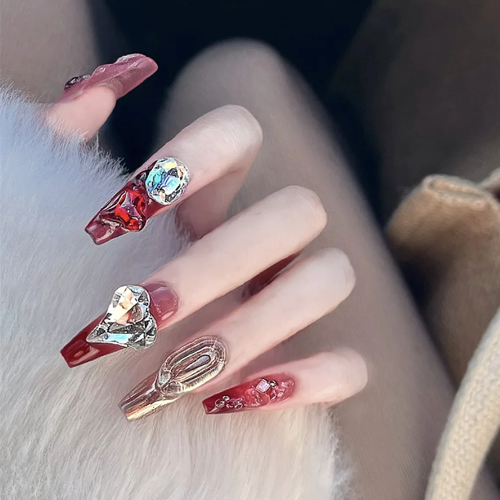 

24 Pieces of Ballet Coffin Fake Nails Art Luxury Red Heart Pierced Nails Finished Fake Nails