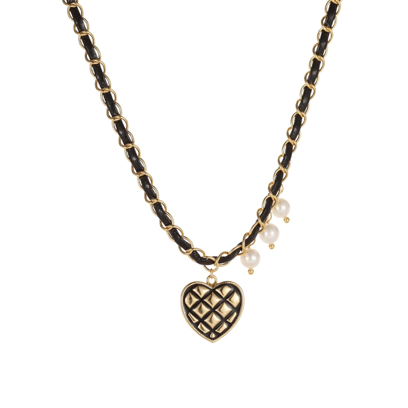 

Tiny Heart Choker Necklace for Women Gold Color Chain Love Necklace Pendant On Neck Bohemian Chocker Leather Necklace Jewelry