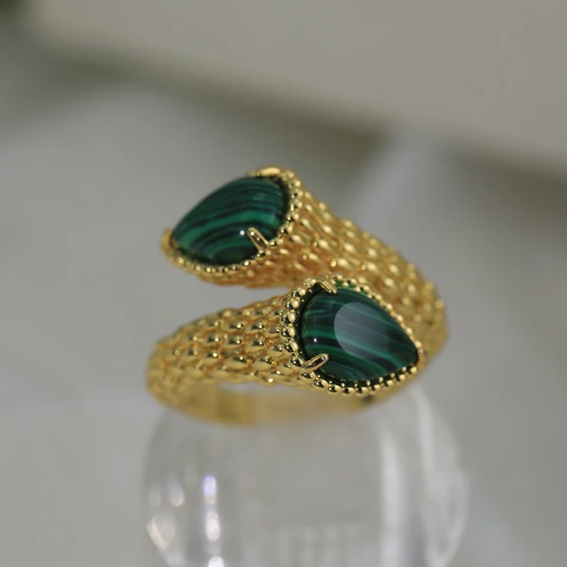

2023 Fashion Luxury Hot Brand S925 Sterling Silver Top quality Green Zircon Wedding Party Ring Ladies Water Drop Ring Jewelry