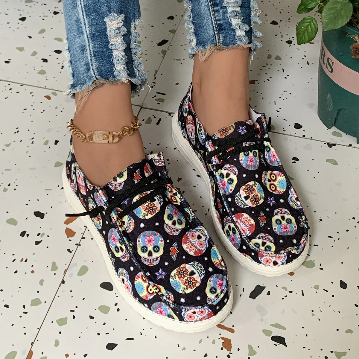 Women Shoes Sneakers Canvas Flats Large Size Women Fashion Vulcanize Shoes Summer Flats Mujer  Casual Shoes