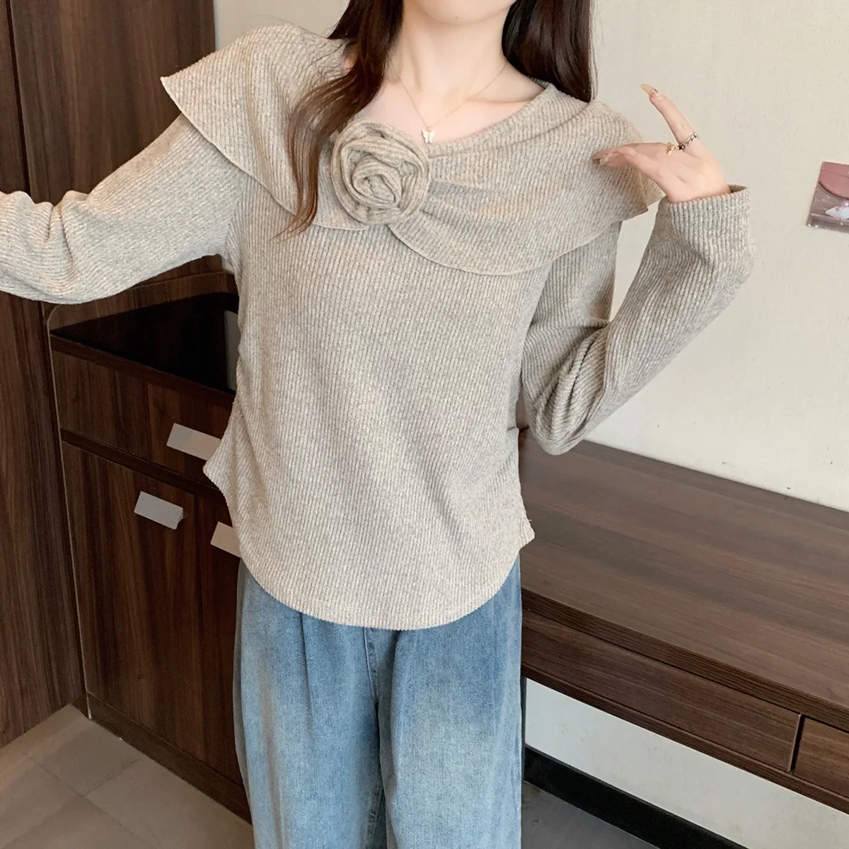 2024 Autumn High-End Feel Ancolar Red 3D Flower Knitted Top Slims You And Smooths Your Silhouette Inner 63753