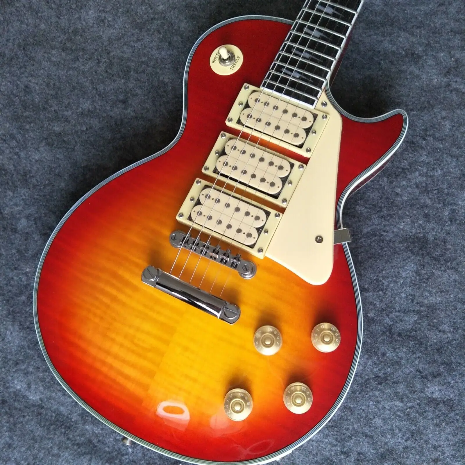

Guitar Production Plant Custom Made lightning Fingerboard Electric Guitar