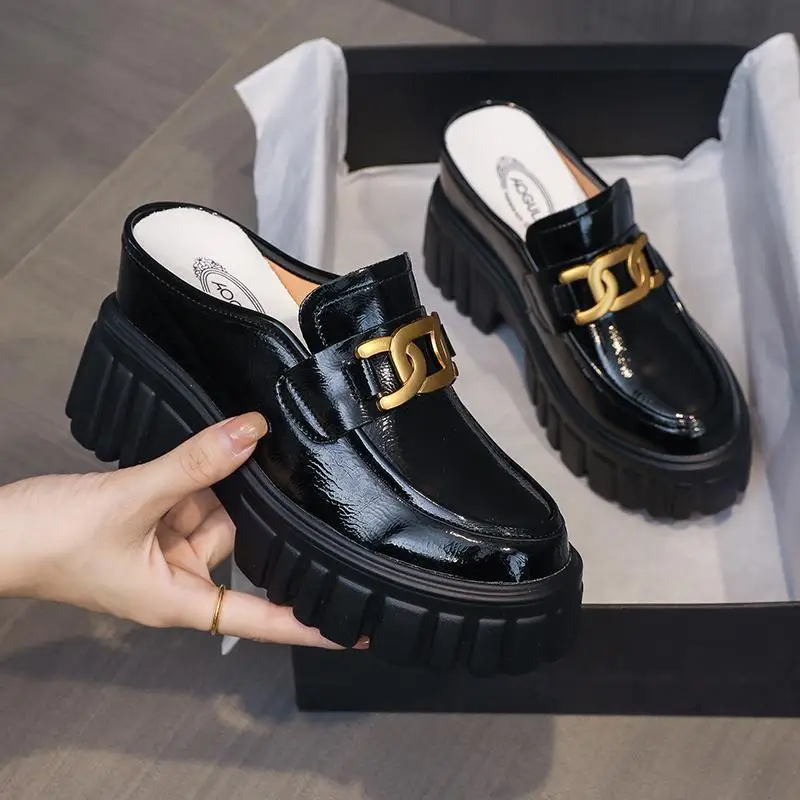 Женские полутапочки с закрытым носком уличная одежда новинка весны 2024 модные