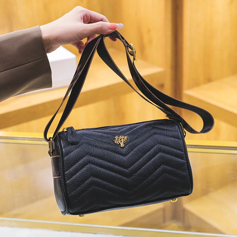 

high quality luxury brand This year's popular water ripple pillow bag 2023 Korean fashion wide shoulder belt head layer cow leat