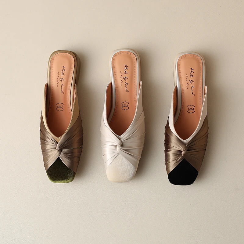 

Женские шлепанцы из натуральной кожи, на толстом каблуке 22-25 см