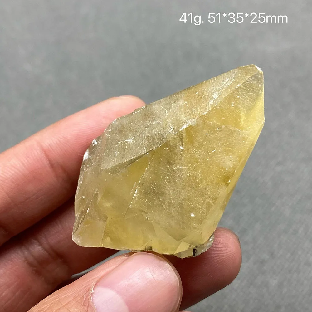 Подвеска из желтого кальцита