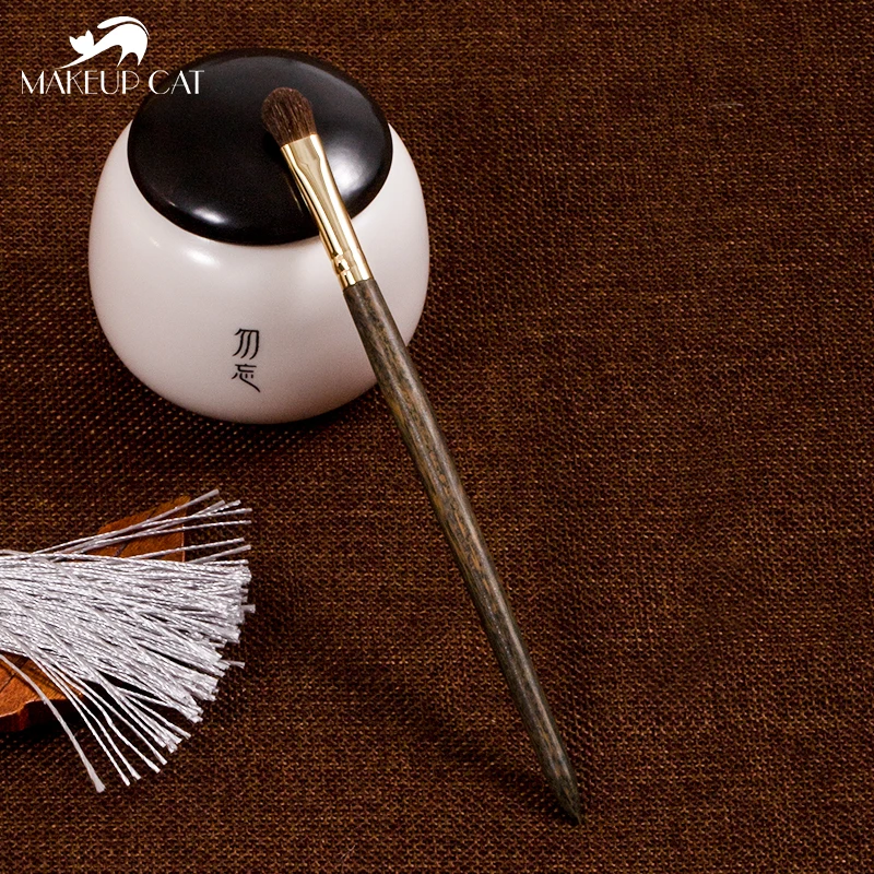 

Makeup Cat Cosmetic Brush-Green Sandalwood Handle Make Up Brushes-Horse Hair Eye Shadow Brush-Natural Hair Makeup Tools-Beauty