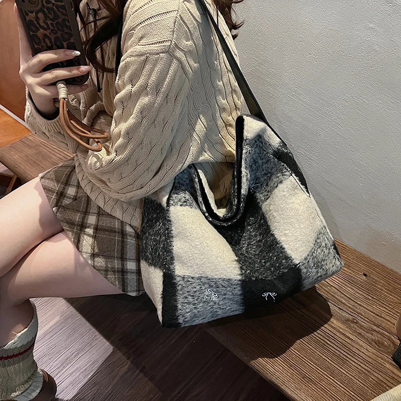 Женская модная сумка большой вместимости на одно плечо простые повседневные