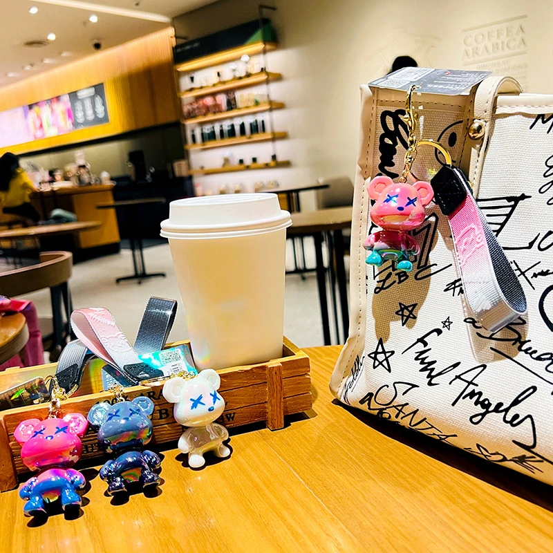 Модный мультяшный аниме граффити градиентный медведь кукла брелок Хамелеон