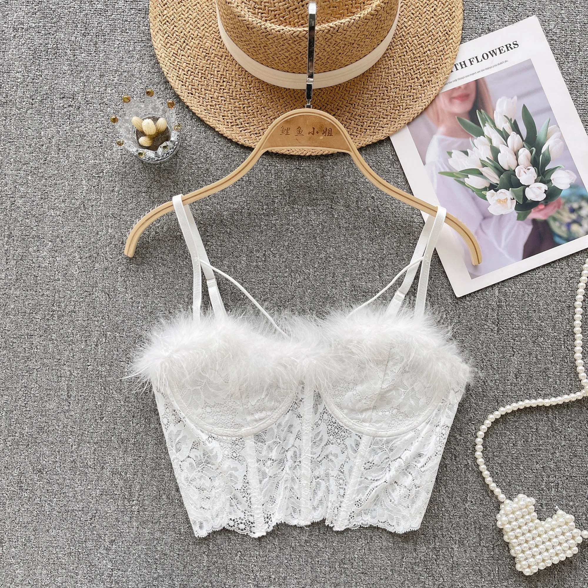 

Женская пикантная однотонная кружевная блузка, однотонная блузка с разрезом, летние прозрачные бюстье с шикарным принтом, облегающая Туника без рукавов