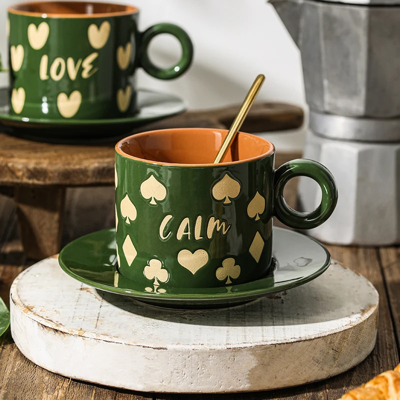 Керамическая кружка в форме сердца и стеклянная чашка для молочного кофе с