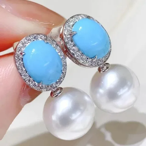 Серьги-подвески NovoPublic серебристого цвета