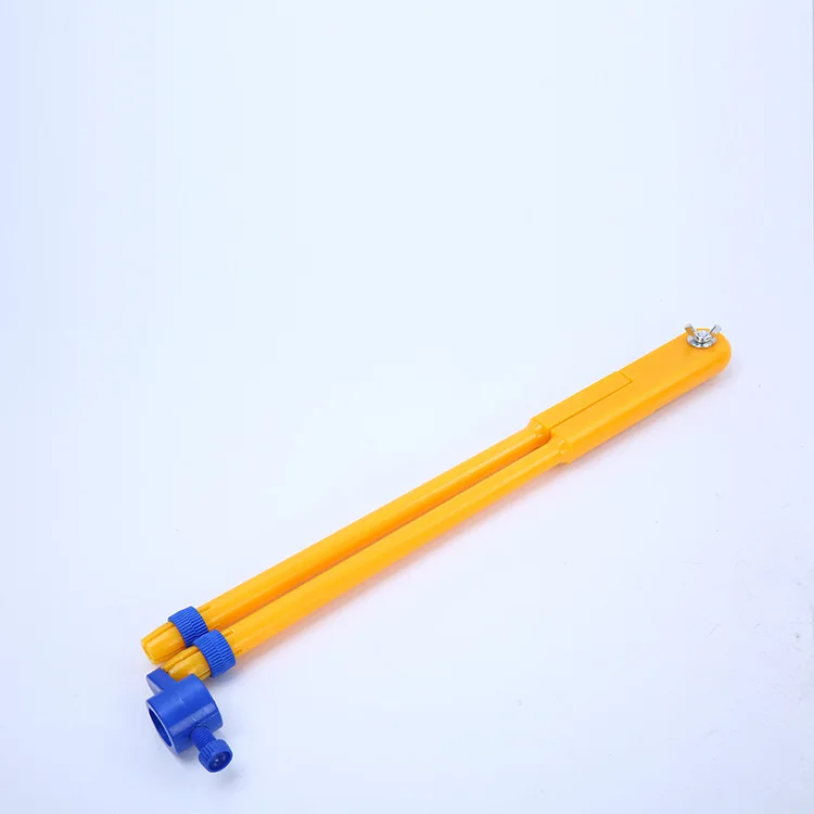 Треугольная пластина в комплекте транспортир двойного назначения компасы