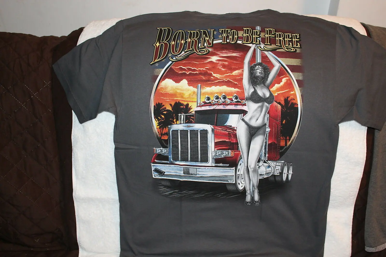 Полу грузовик большой Риг сексуальная женщина Стриппер Рожденный чтобы быть