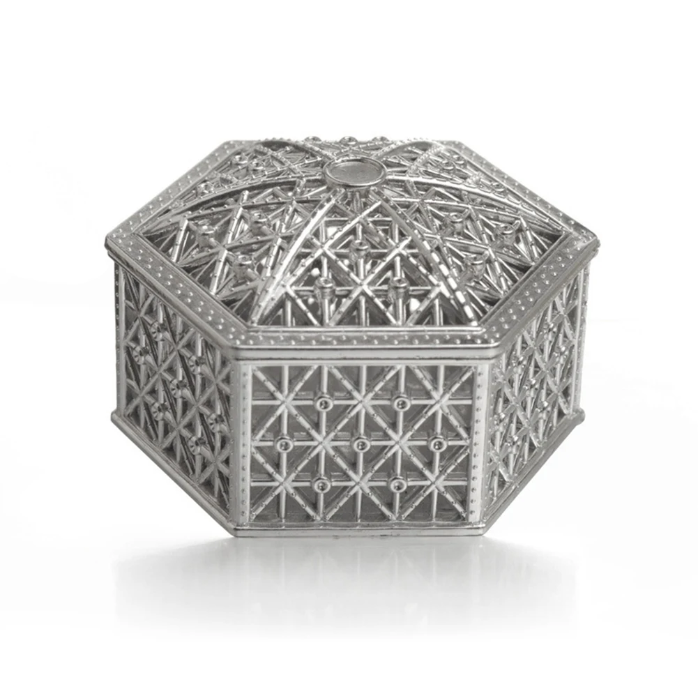 

Retro Plastic Hollow Jewelry Storage Box Chocolate Candy Box Souvenir Trinket Organizer Wedding Favor Box-Silver