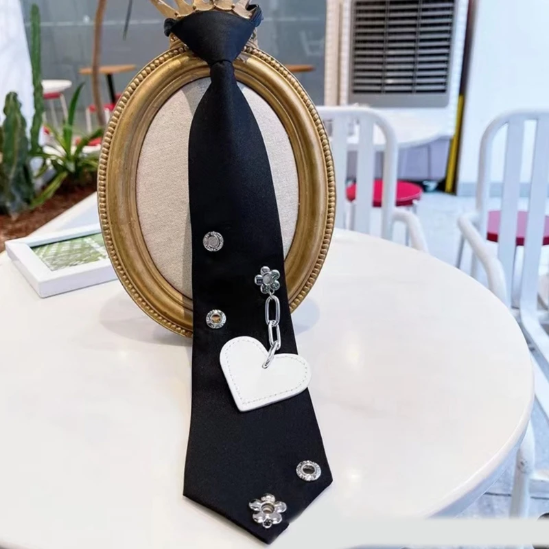 Стильный школьный галстук для девочек детский предварительно завязанный