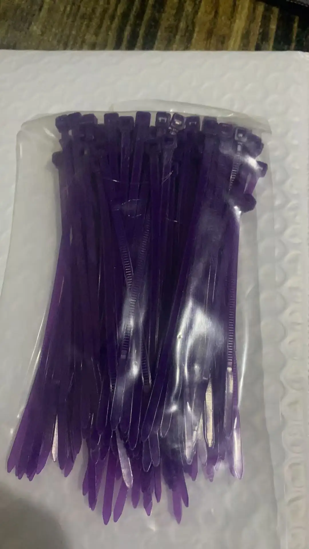 

100 шт. цветные самоблокирующиеся кабельные стяжки 4*150, нейлоновая проволока на молнии, синий, красный органайзер, крепежное кольцо, пластиковые фланцевые ремни для крепления