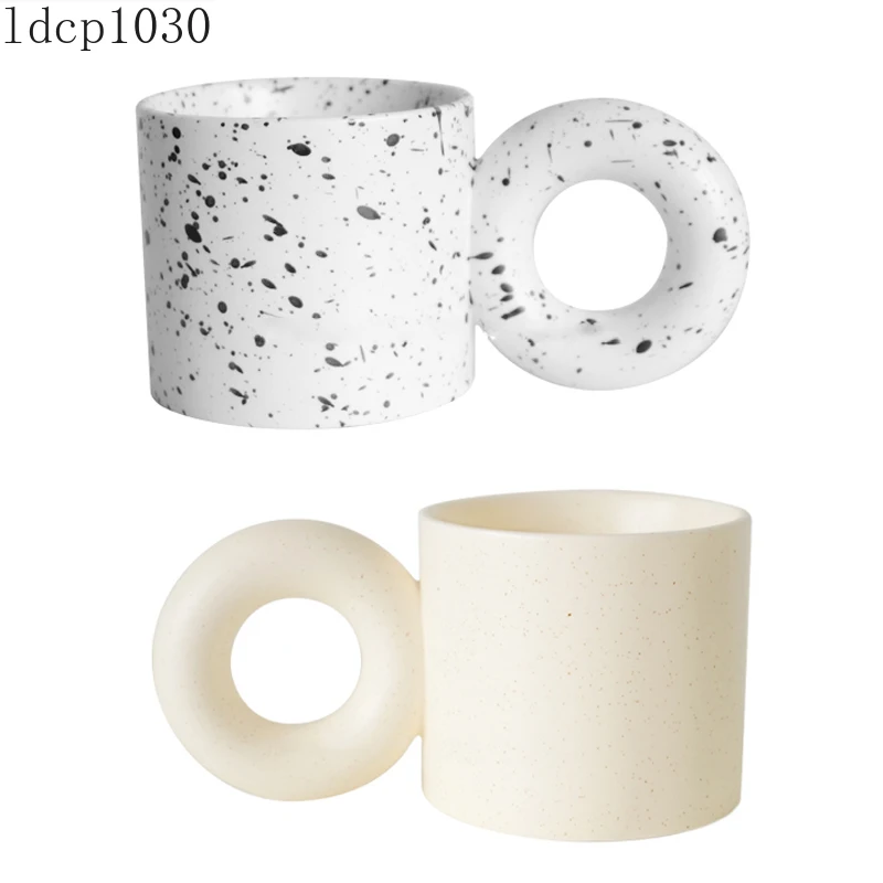 

Круглая керамическая чашка для воды в скандинавском стиле с чернилами, круглая кофейная чашка с креативной ручкой, чашка для молока 300 мл, до...