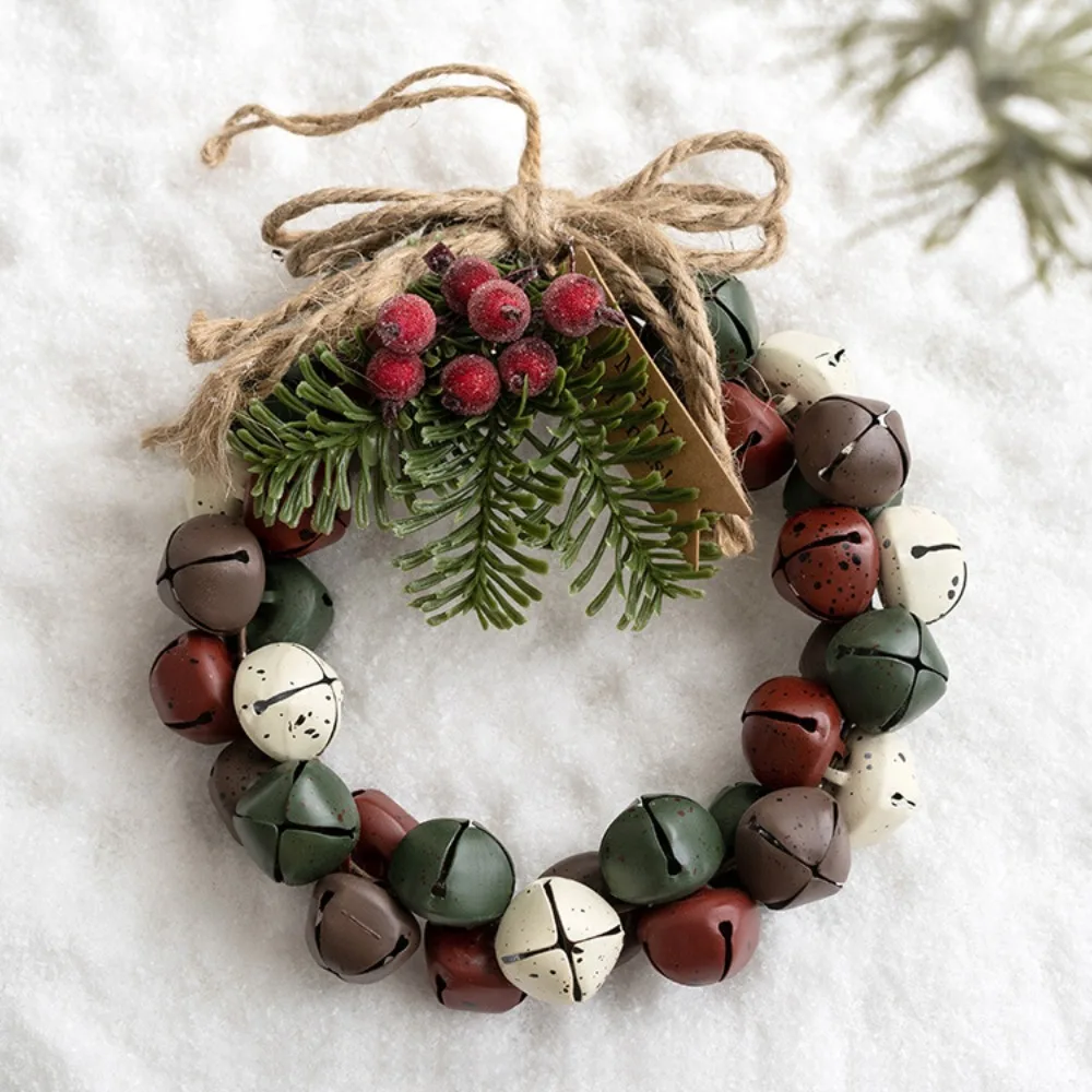 

Рождественский венок из железа