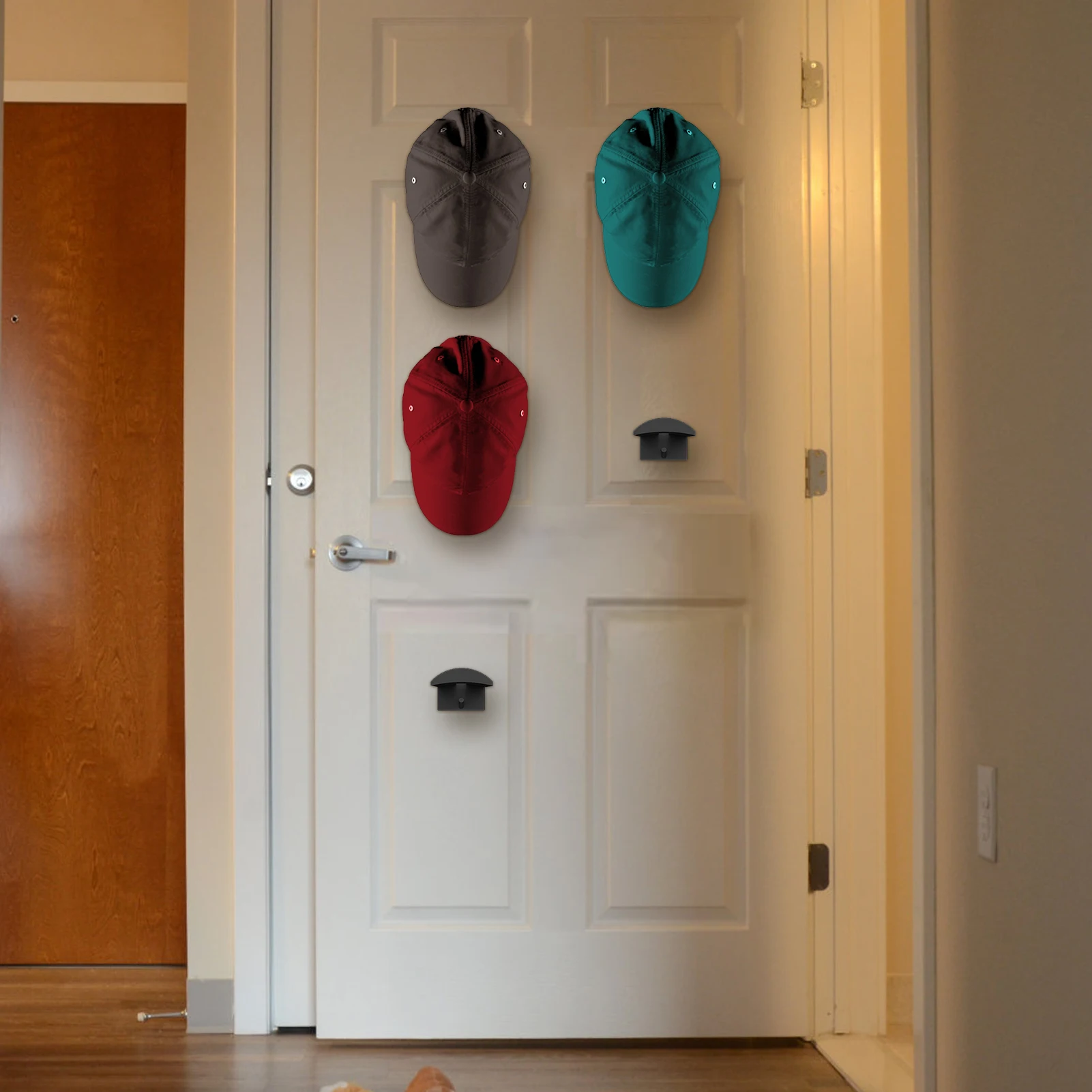 Крючки клейкие для бейсболки 5 шт. |