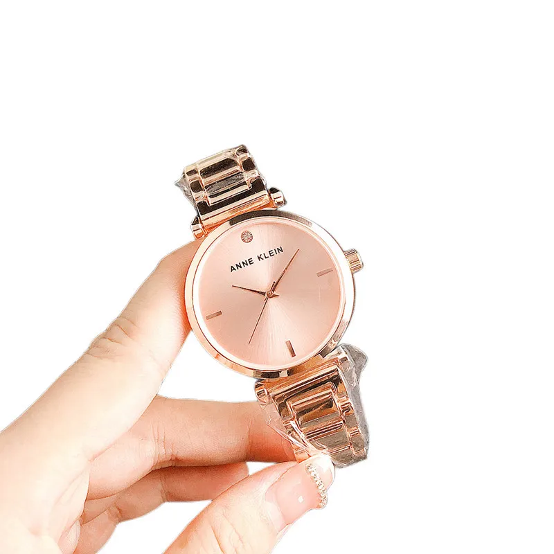 Рисунок 2 - 2023 модные маленькие изысканные