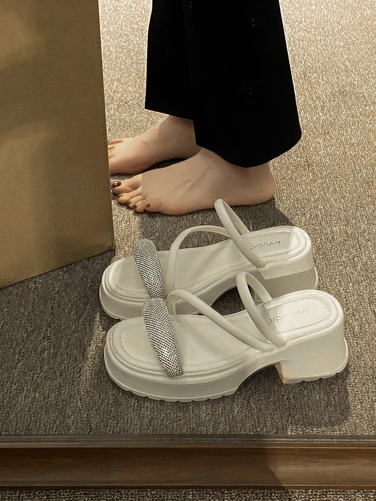 

Женские шлепанцы на платформе, роскошные шлепанцы на низком каблуке, модель 2023