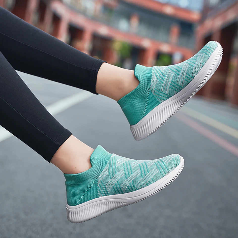 Loekeah Woman Lightweight Loafers Breathable Walking Shoes Fashion Casual Knitting Sock Sneakers Slip-On Ladies Footwear Tennis