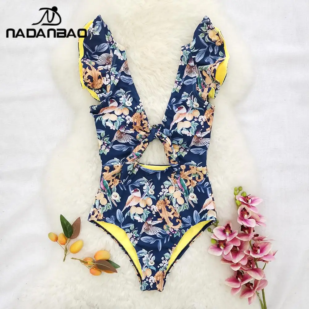 

Женский цветочный купальник с открытой спиной, V-образным вырезом и оборками