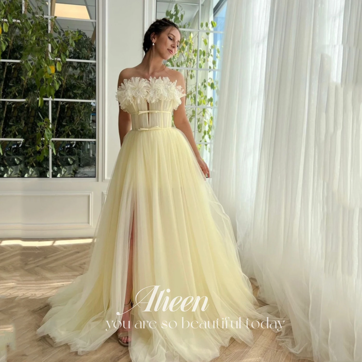 

Aileen Light Yellow Party Dress for Wedding Guest Dresses for Women Strapless Arabic Evening Dress Reunion Feather Mesh Formal