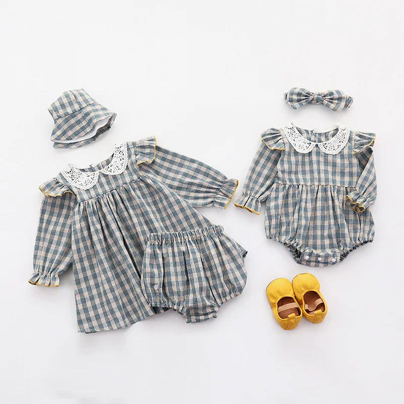

2022 Spring Infant Baby Girls New Fashion Long Sleeve Plaid Bodysuit Lace Collar Cotton O-neck Toddlers Jumpsuit Clothes