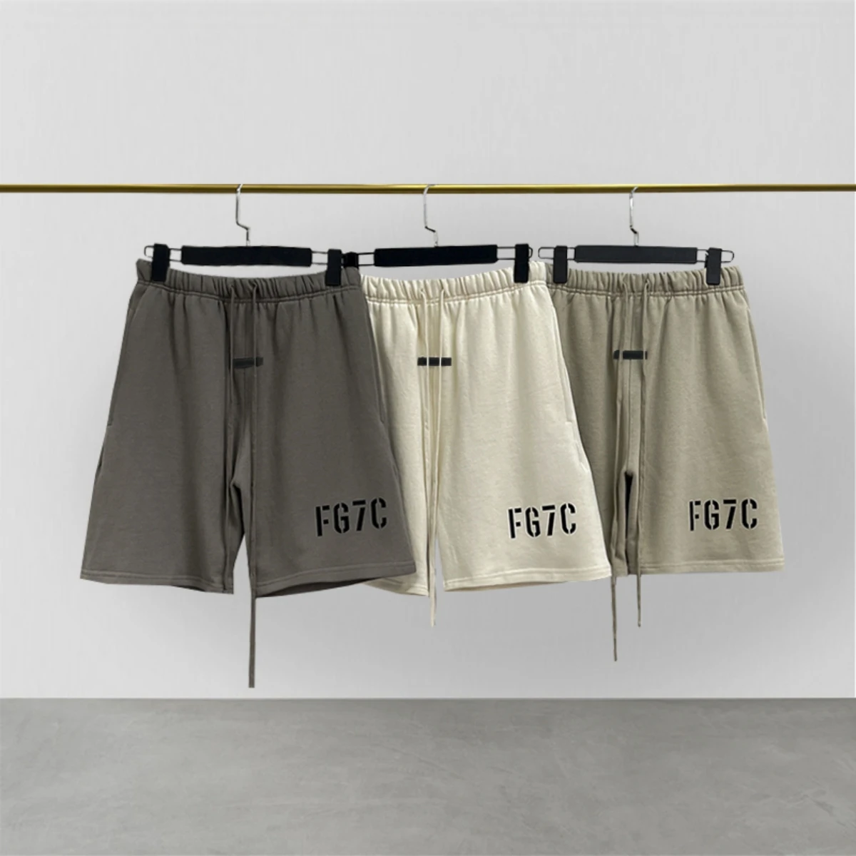 

FW23 High Quality Fashion Brand ESSENTIALS Shorts Flocked Print FG7C Oversize Hip Hop Loose Summer Hoodie Unisex Shorts