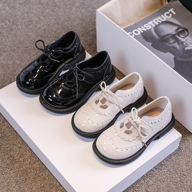 

Кожаные туфли с перфорацией для девочек 3-12 лет