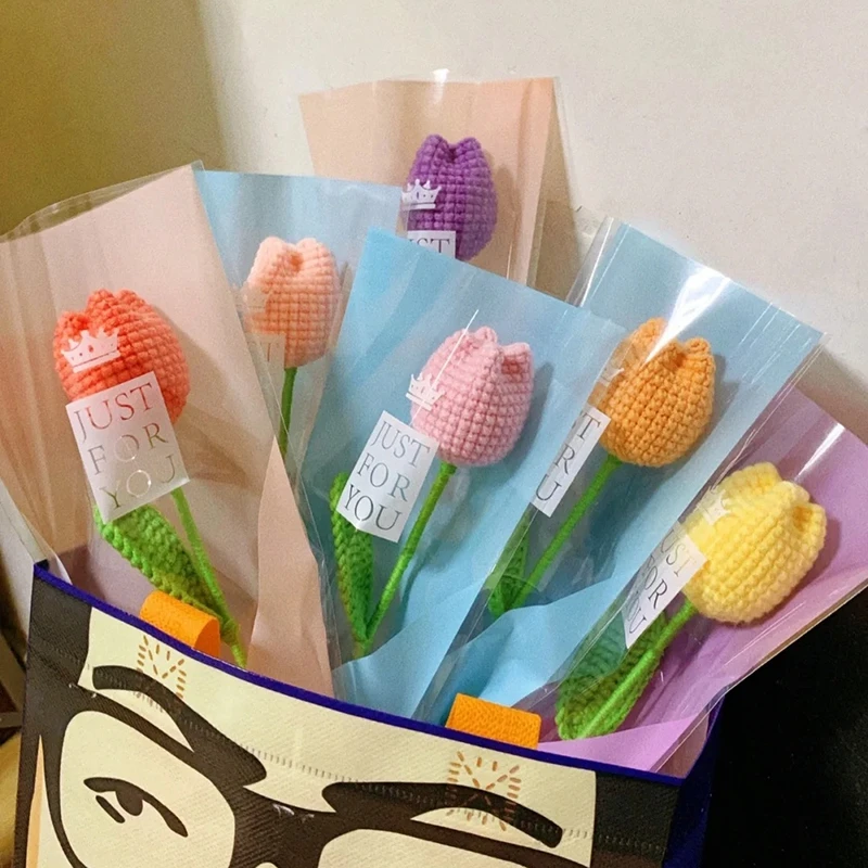 Вязаный букет тюльпана из хлопка VESH