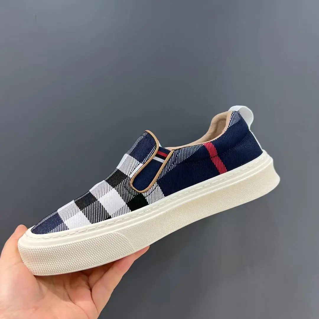 Весенне-летняя дышащая мужская парусиновая обувь. Тканевые туфли в клетку.