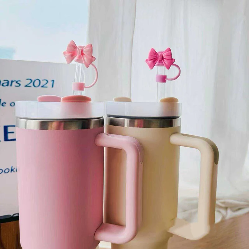 Изолированная силиконовая соломенная крышка для чашек Стэнли Универсальная с