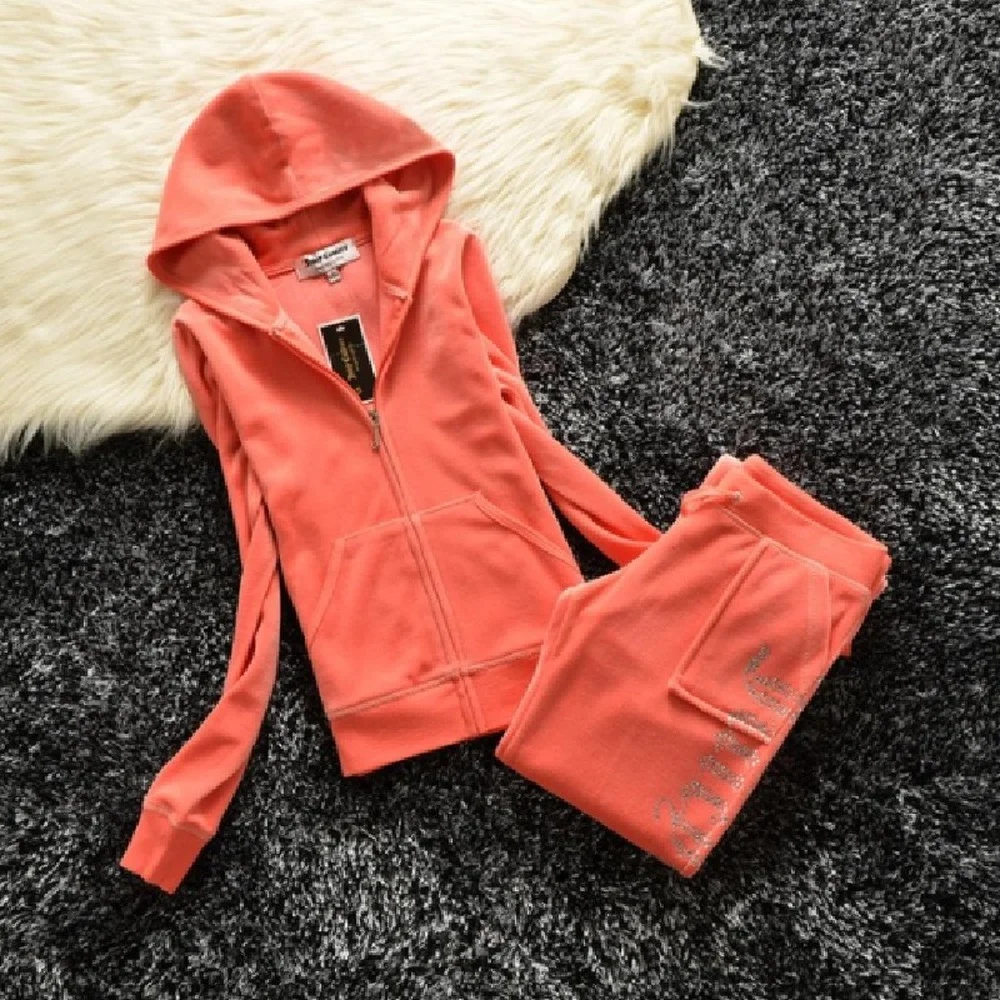 

Juicy Coutoure Tracksuit Velvet 2022 Women Fashion Diamonds Velour Suit Hoodies and Pants TrackSuit Couture Sportswear 2pcs Sets