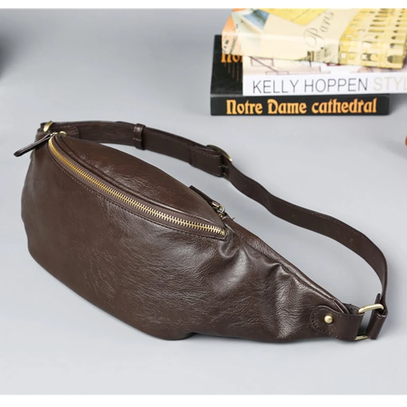 New 2023 Men's Quality Bodypack Casual Fashion Small Bag Sports Mobile Bodypack Solid Color Small Design Chest Bag