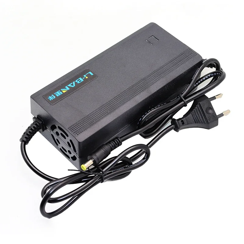 Умное зарядное устройство для литиевых батарей 67 2 в а с вентилятором