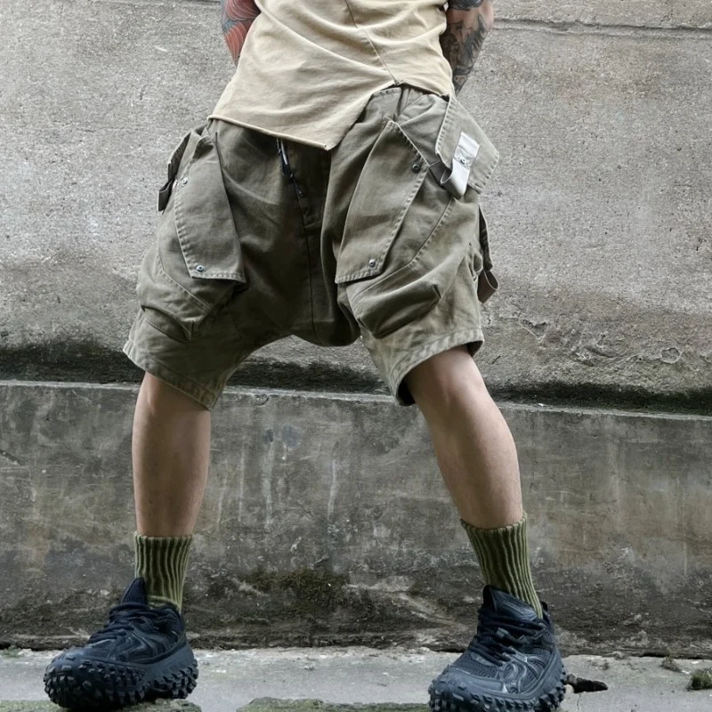 Designer Heavy Industry Washed and Worn Three-Dimensional Loose Unisex Wear Leisure Cargo Mechanical Style Shorts