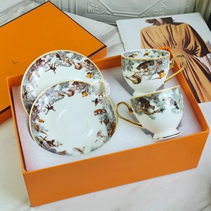 Изысканный Роскошный кофейный набор в стиле ретро чайные чашки и блюдца из
